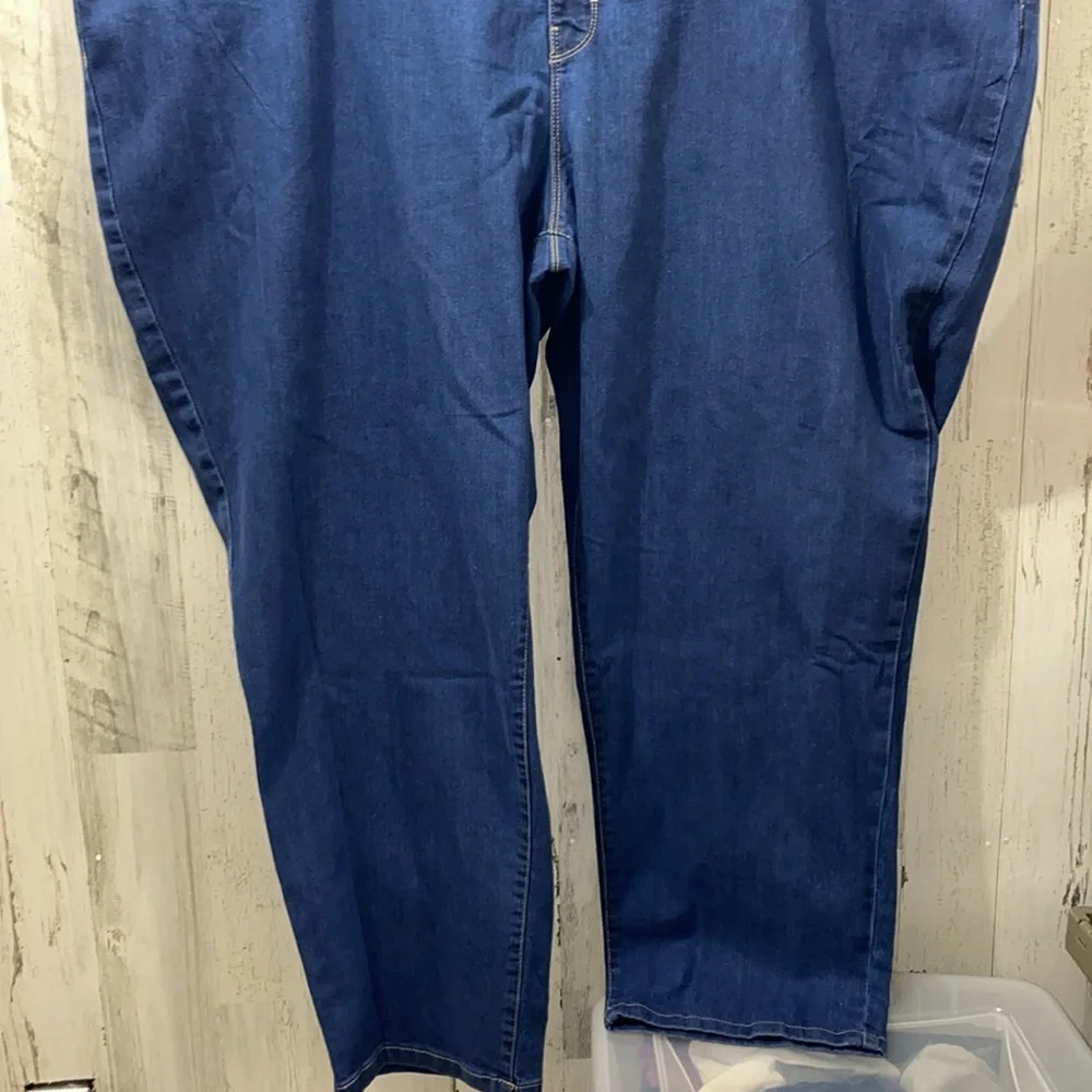 0923 Catherine’s Right Fit Moderately Curvy Jeans - Picture 2 of 5